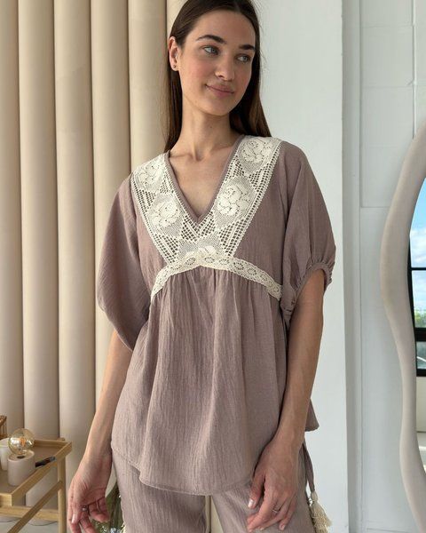 Лляна блуза мокко з мереживом та зав'язками N3683м фото